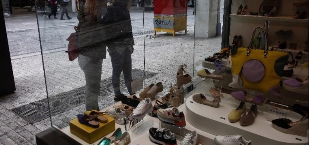 Μείωση στις πωλήσεις στο λιανικό εμπόριο τον Μάρτιο Μείωση στις πωλήσεις στο λιανικό εμπόριο τον Μάρτιο